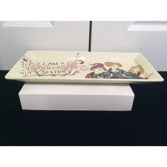 BRAND NEW DISNEY HOCUS POCUS HALLOWEEN DECORATIVE TRAY “I AM A SANDERSON SISTER” - Picture 6 of 9